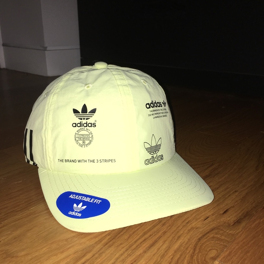 Rare Adidas originals STAMP strap back yellow.